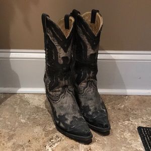 Corral boots